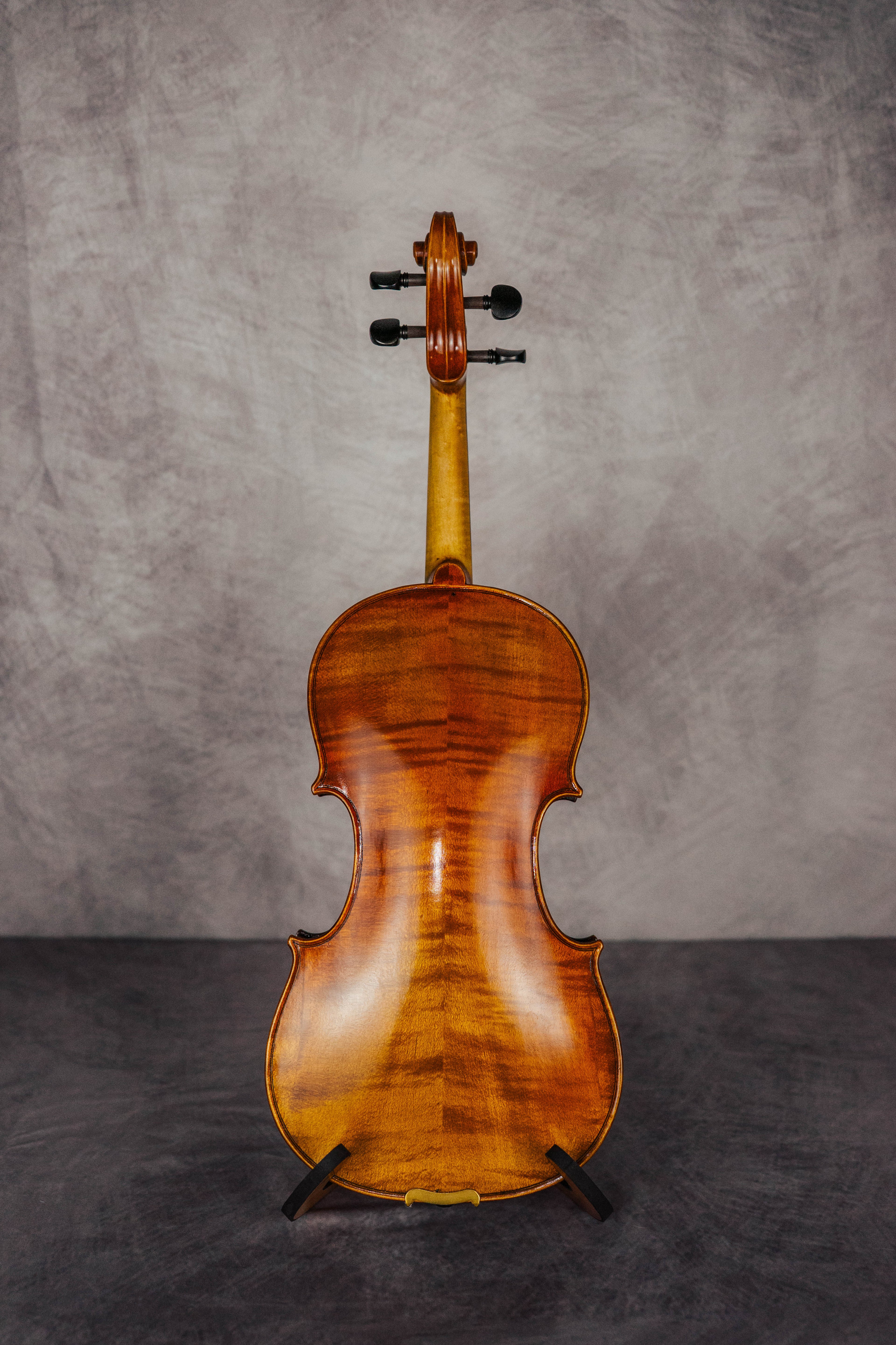 Stradivari 15 1/2"